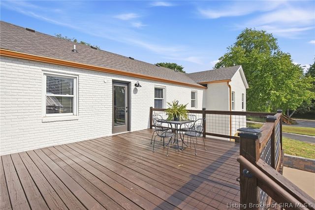 1809 Woodland Road, New Albany, IN 47150