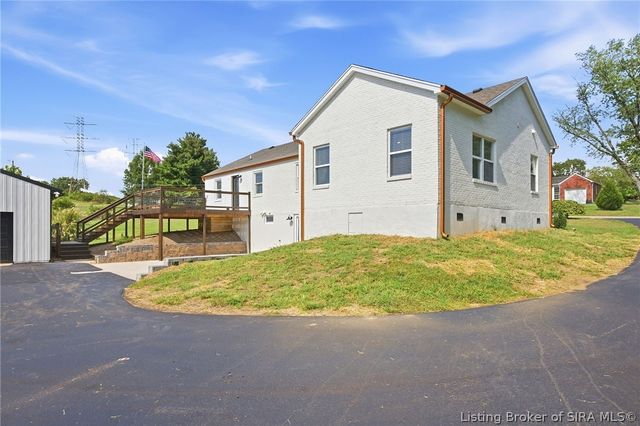 1809 Woodland Road, New Albany, IN 47150