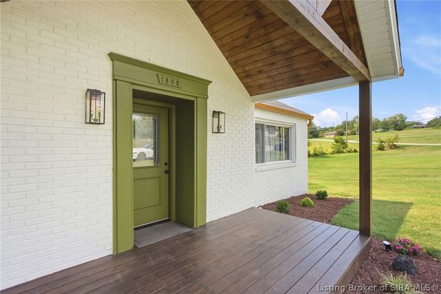 1809 Woodland Road, New Albany, IN 47150