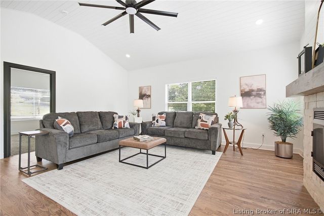 1809 Woodland Road, New Albany, IN 47150