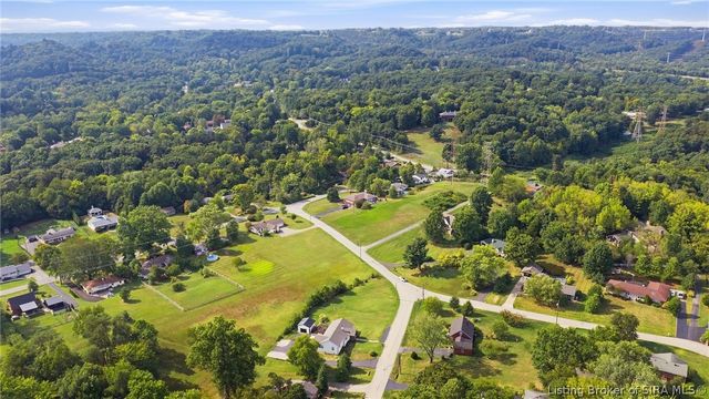1809 Woodland Road, New Albany, IN 47150