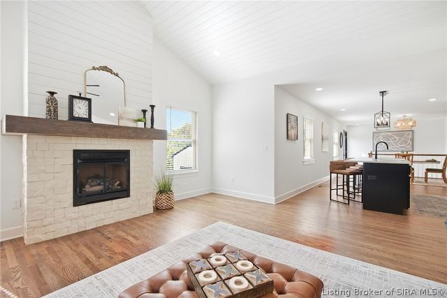 1809 Woodland Road, New Albany, IN 47150