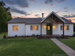 1809 Woodland Road, New Albany, IN 47150