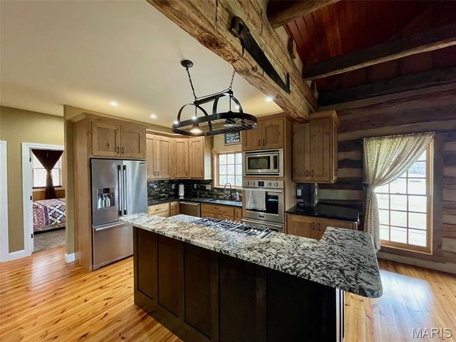 1555 Madison 530, Fredericktown, MO 63645