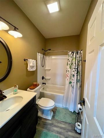 1555 Madison 530, Fredericktown, MO 63645