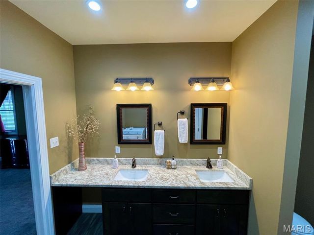 1555 Madison 530, Fredericktown, MO 63645