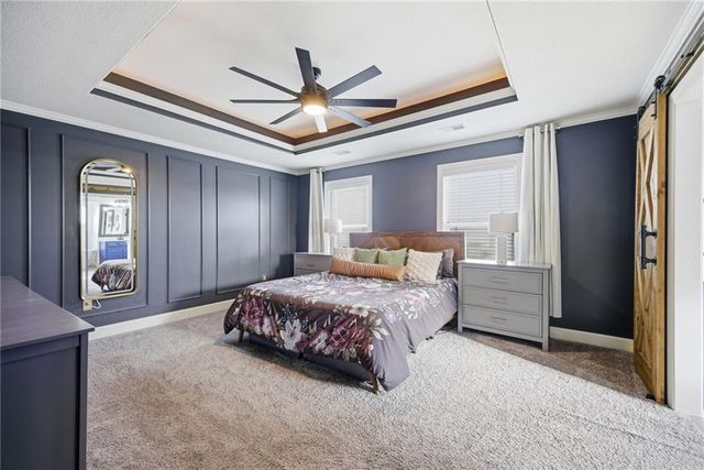 16724 S Skyview Lane, Olathe, KS 66062