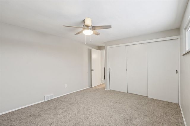 537 Fieldstone Dr, Monroeville, PA 15146