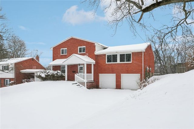 537 Fieldstone Dr, Monroeville, PA 15146