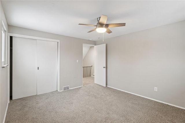 537 Fieldstone Dr, Monroeville, PA 15146