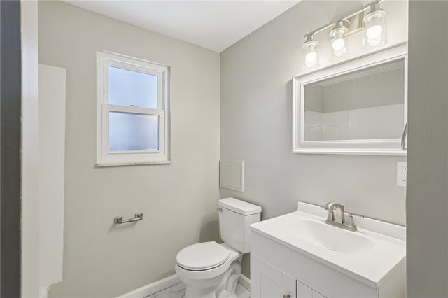 537 Fieldstone Dr, Monroeville, PA 15146