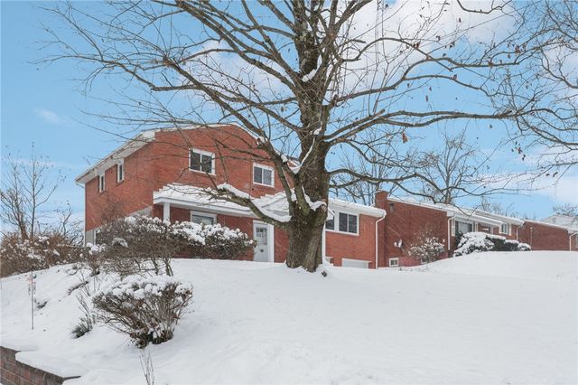 537 Fieldstone Dr, Monroeville, PA 15146