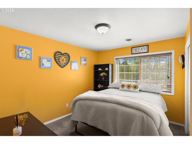 2622 STRASBURG Dr, Forest Grove, OR 97116