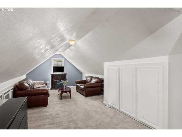 2622 STRASBURG Dr, Forest Grove, OR 97116