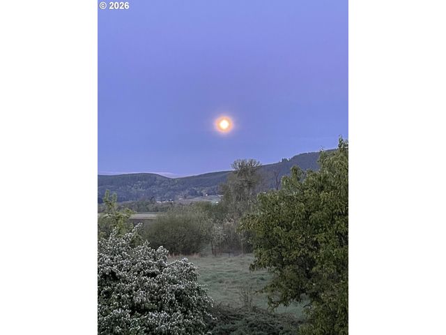 2622 STRASBURG Dr, Forest Grove, OR 97116