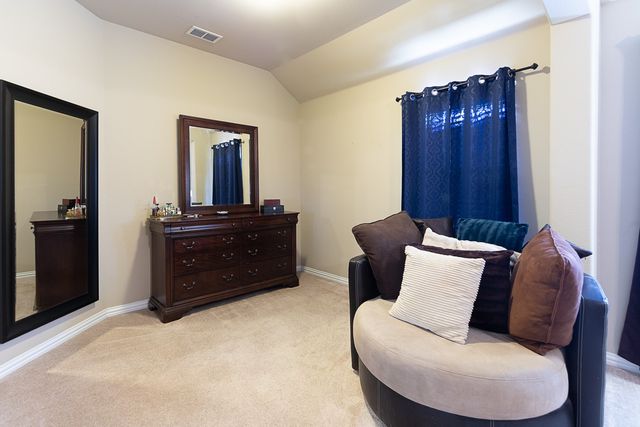 1161 Crest Breeze Drive, Fort Worth, TX 76052