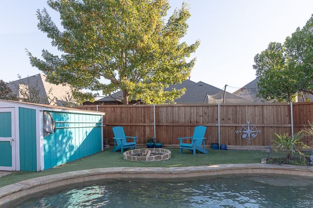 1161 Crest Breeze Drive, Fort Worth, TX 76052