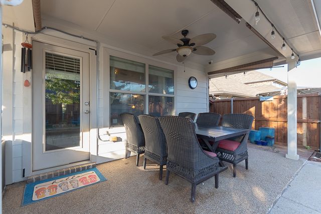 1161 Crest Breeze Drive, Fort Worth, TX 76052