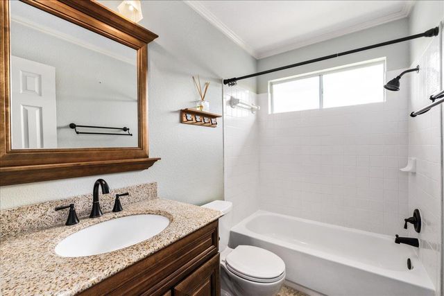 1515 Dillon Lake BND, Leander, TX 78641