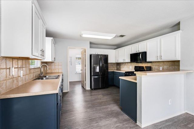 1515 Dillon Lake BND, Leander, TX 78641