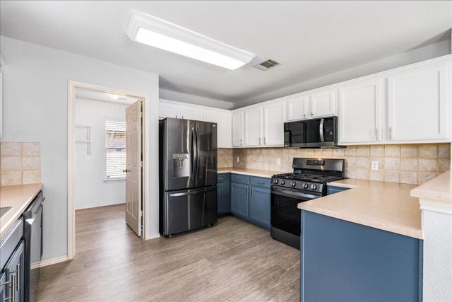 1515 Dillon Lake BND, Leander, TX 78641