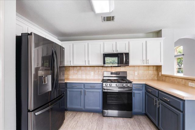 1515 Dillon Lake BND, Leander, TX 78641