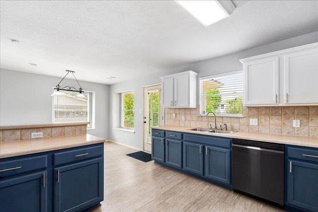 1515 Dillon Lake BND, Leander, TX 78641