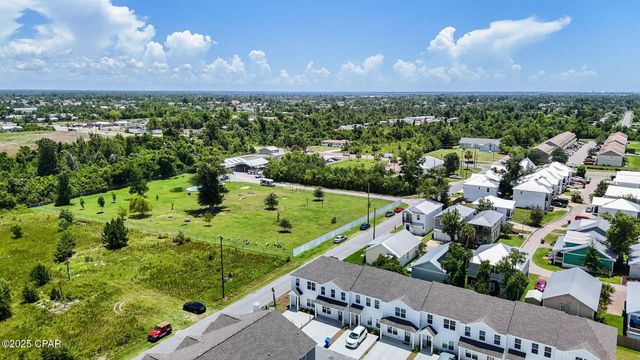 5880 Tyndall Place, Panama City, FL 32404