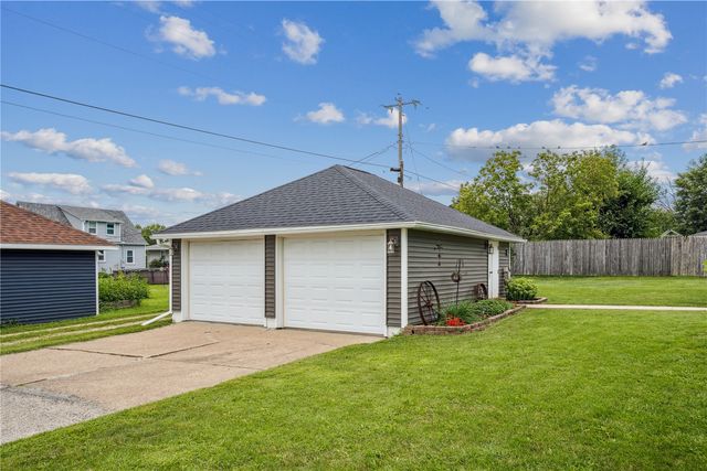 501 Jefferson Avenue, Lowden, IA 52255