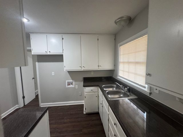 1727 GOODHAVEN DR, Memphis, TN 38116