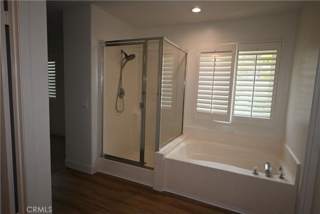 93 Linhaven, Irvine, CA 92602