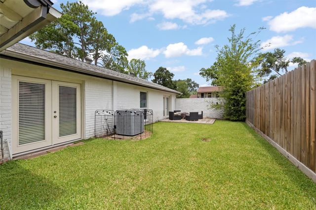 10611 Deerwood Road, Houston, TX 77042