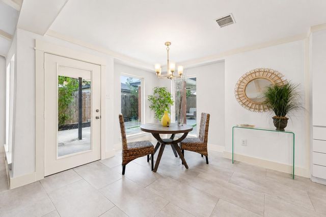 10611 Deerwood Road, Houston, TX 77042