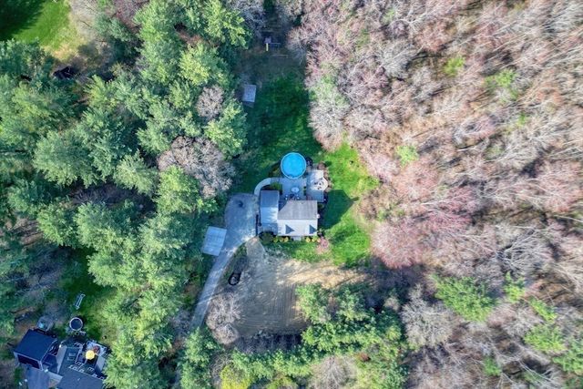 11 Heather's Path, Plympton, MA 02367