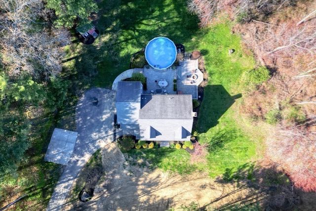 11 Heather's Path, Plympton, MA 02367