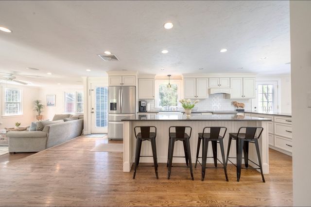 11 Heather's Path, Plympton, MA 02367
