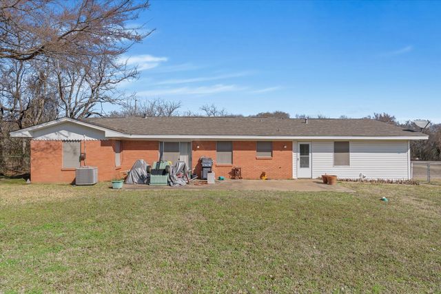 1910 Goodnight Boulevard, Wills Point, TX 75169