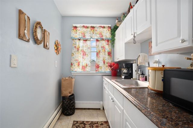347 Douglas Avenue, Providence, RI 02908