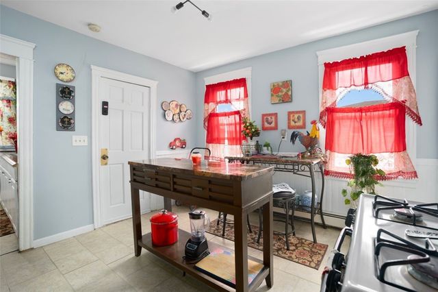 347 Douglas Avenue, Providence, RI 02908