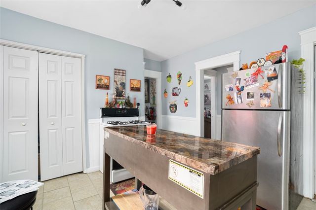 347 Douglas Avenue, Providence, RI 02908
