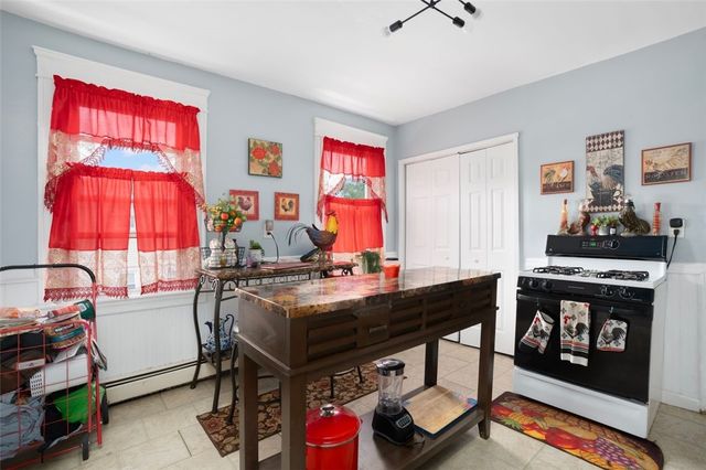 347 Douglas Avenue, Providence, RI 02908