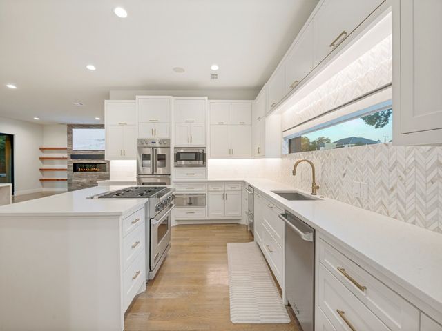 5615 Brookstown Drive, Dallas, TX 75230