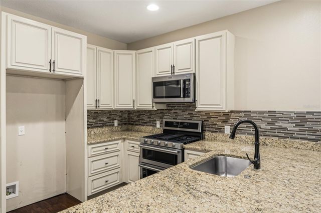 276 W BAY AVENUE, Longwood, FL 32750