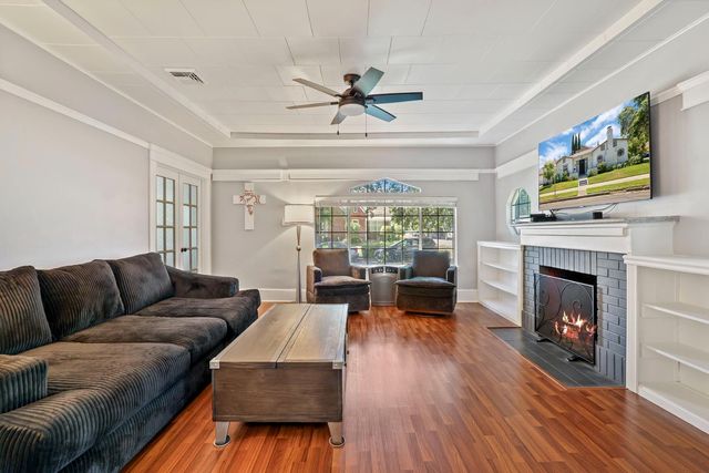 430 Bedford Rd, Stockton, CA 95204
