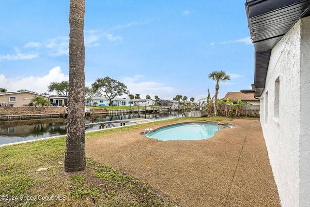 1730 E Riviera Drive, Merritt Island, FL 32952
