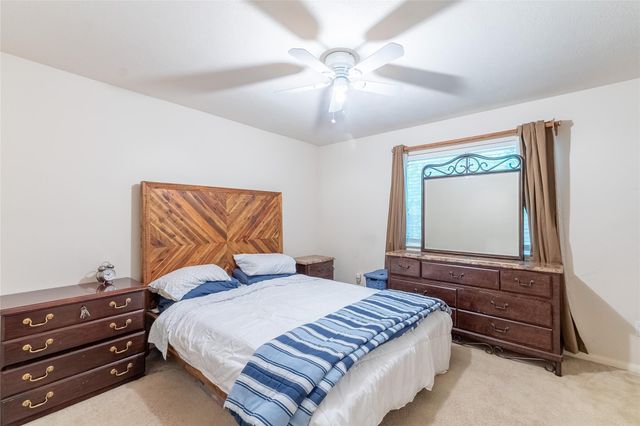 1102 Wiley Drive, Magnolia, TX 77354