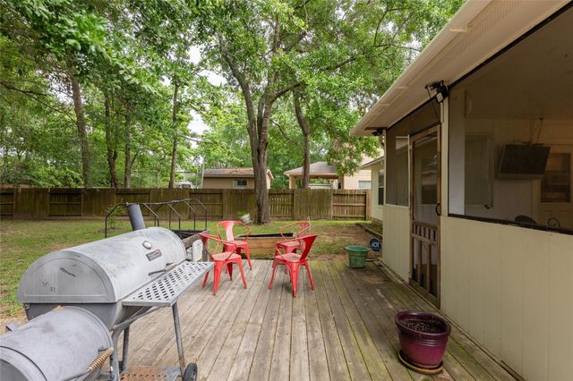 1102 Wiley Drive, Magnolia, TX 77354
