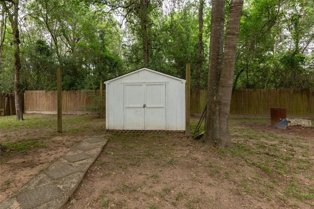 1102 Wiley Drive, Magnolia, TX 77354