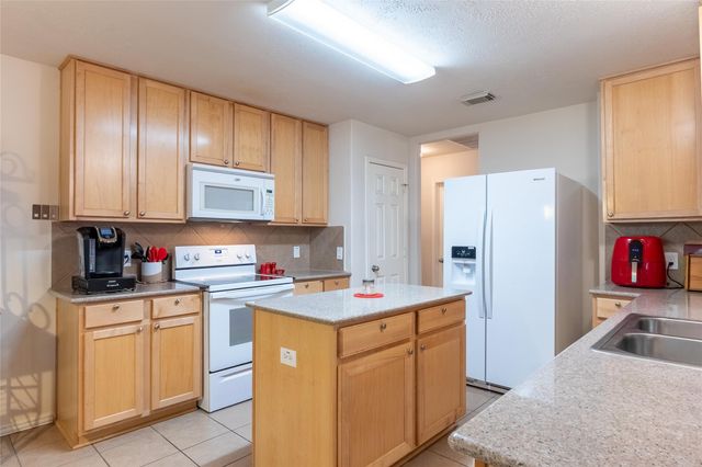 1102 Wiley Drive, Magnolia, TX 77354