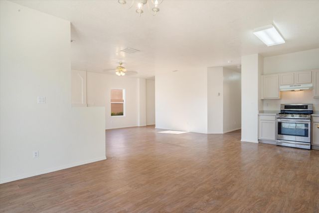 3390 Marino Drive SE, Rio Rancho, NM 87124